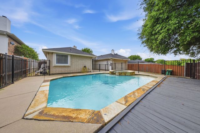 2409 Buckeye Drive, Mesquite, TX 75181