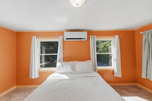 19 Old Mont Vernon Road, Amherst, NH 03031