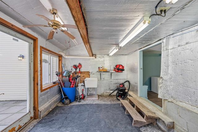 19 Old Mont Vernon Road, Amherst, NH 03031