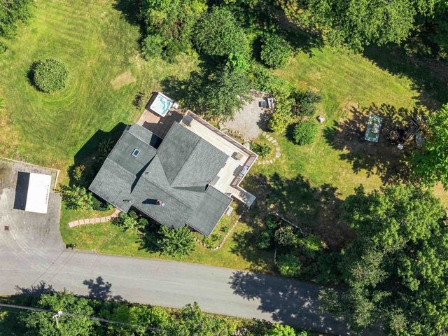 19 Old Mont Vernon Road, Amherst, NH 03031
