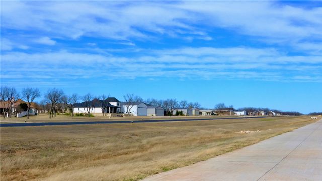 1625 Earhart Drive, Granbury, TX 76049