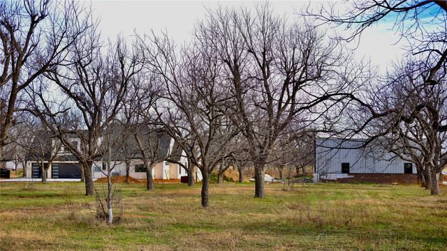 1625 Earhart Drive, Granbury, TX 76049