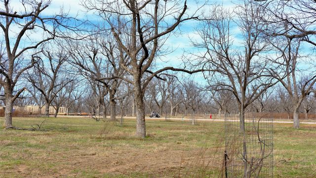 1625 Earhart Drive, Granbury, TX 76049