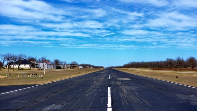 1625 Earhart Drive, Granbury, TX 76049