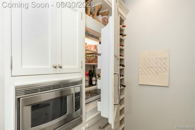 366 W Brown Street, Birmingham, MI 48009