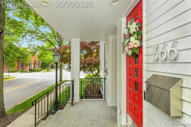 366 W Brown Street, Birmingham, MI 48009