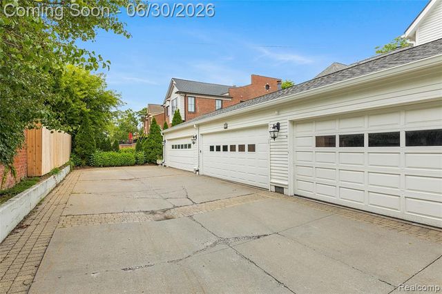 366 W Brown Street, Birmingham, MI 48009