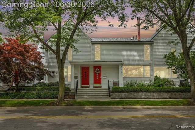 366 W Brown Street, Birmingham, MI 48009