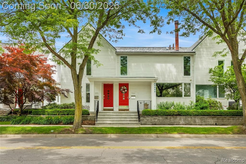 366 W Brown Street, Birmingham, MI 48009
