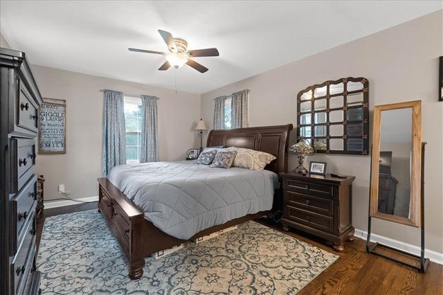 2816 W 75TH Street, Prairie Village, KS 66208