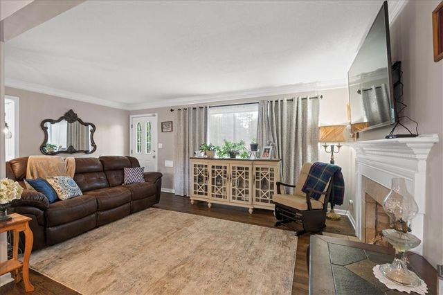 2816 W 75TH Street, Prairie Village, KS 66208