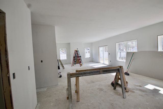 144 South Mast Street, Goffstown, NH 03045