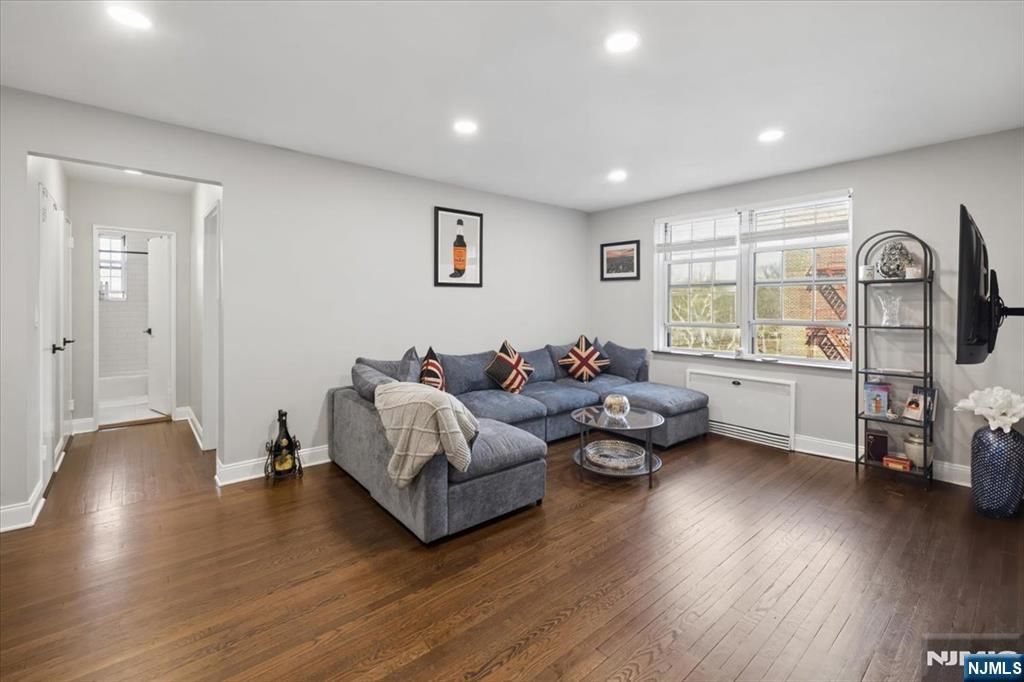 8300 Boulevard East 4G, North Bergen, NJ 07047