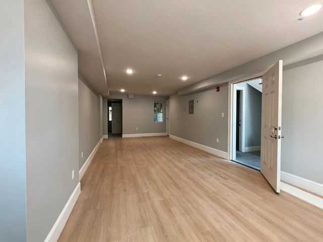 84 Chelsea St Basement, Boston, MA 02128