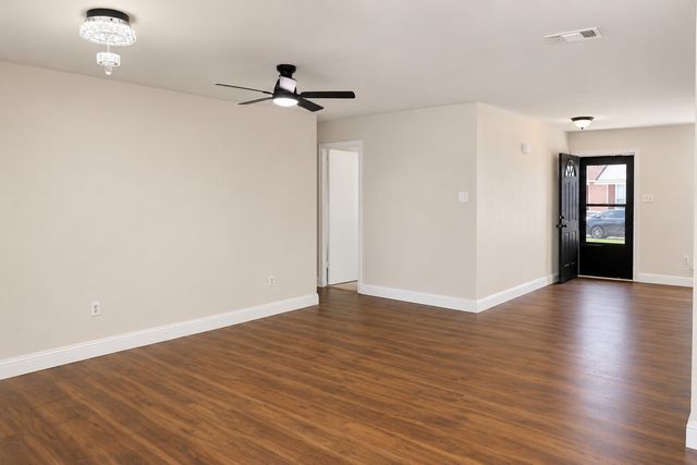 1321 Palisades Drive, Lewisville, TX 75067