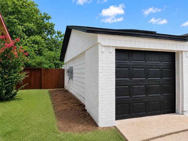 1321 Palisades Drive, Lewisville, TX 75067