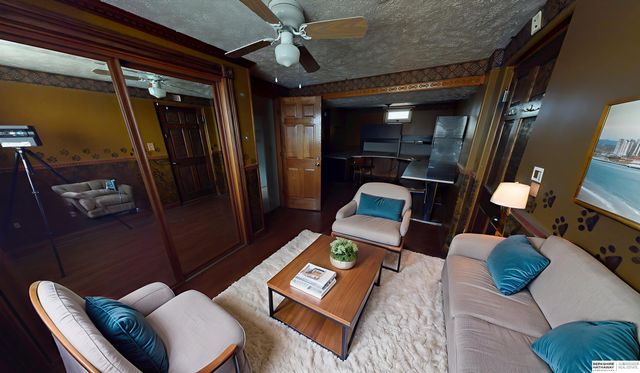 7306 S 85th Street, La Vista, NE 68128