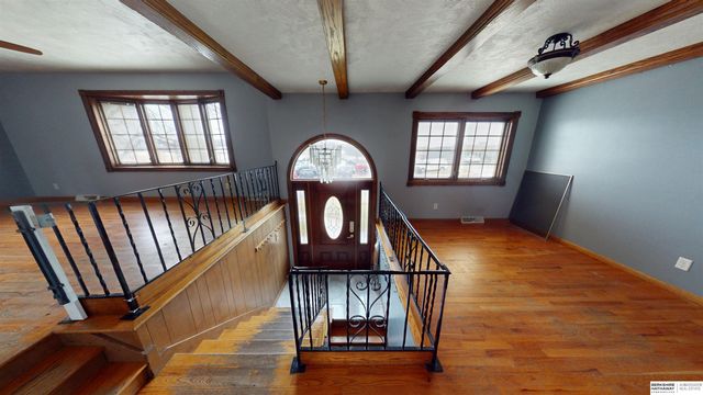 7306 S 85th Street, La Vista, NE 68128