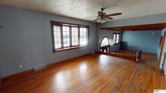 7306 S 85th Street, La Vista, NE 68128