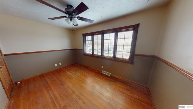 7306 S 85th Street, La Vista, NE 68128