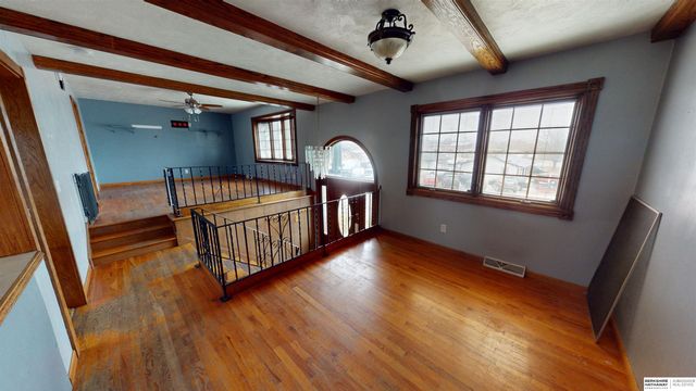 7306 S 85th Street, La Vista, NE 68128