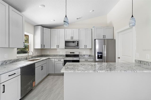 417 IVY AVENUE, Deland, FL 32724