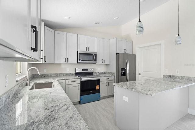 417 IVY AVENUE, Deland, FL 32724