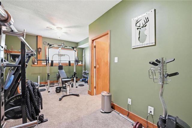 8515 N Chalmers Avenue, Kansas City, MO 64153