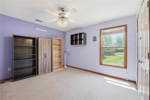 8515 N Chalmers Avenue, Kansas City, MO 64153