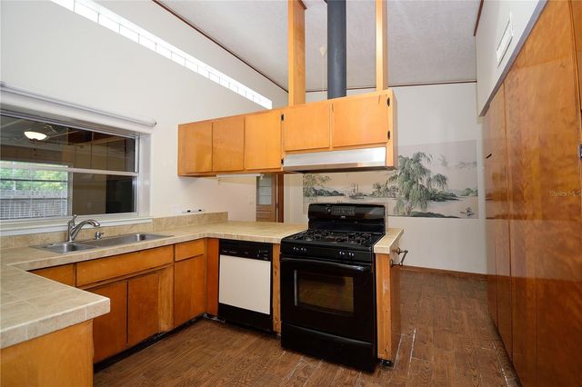 150 W ALACHUA LANE, Cocoa Beach, FL 32931