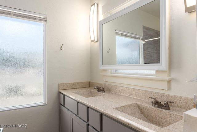 934 E 7th Street, Tucson, AZ 85719