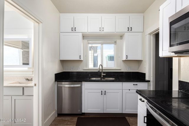 934 E 7th Street, Tucson, AZ 85719