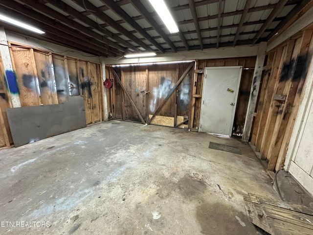 134 Woodlawn Drive, Jamestown, TN 38556