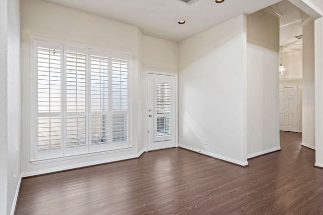 8719 Coppertowne Lane, Dallas, TX 75243