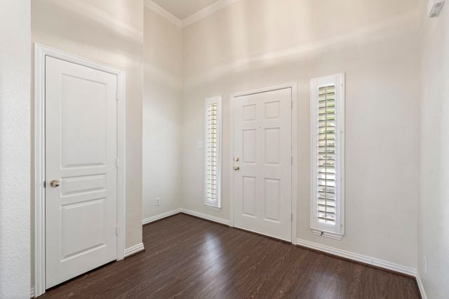 8719 Coppertowne Lane, Dallas, TX 75243