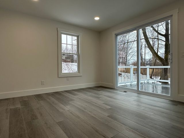 65 Hendom Drive, Agawam, MA 01001