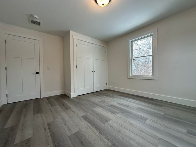 65 Hendom Drive, Agawam, MA 01001