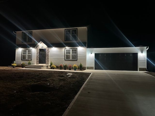 65 Hendom Drive, Agawam, MA 01001