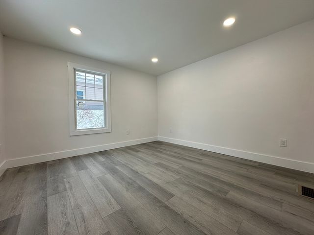 65 Hendom Drive, Agawam, MA 01001