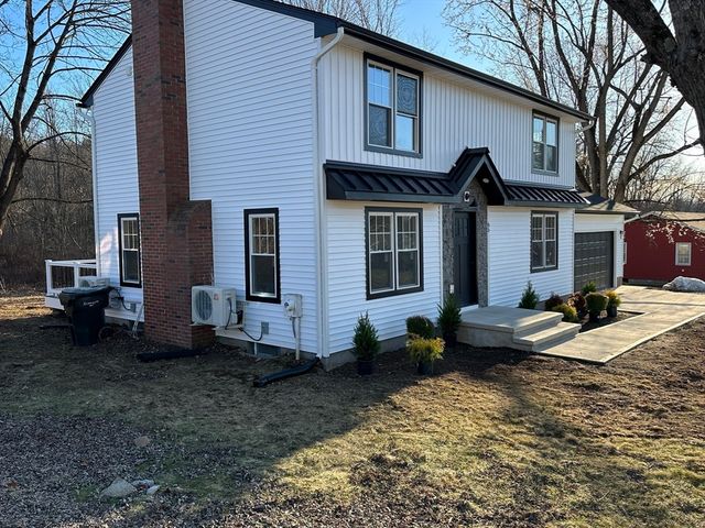 65 Hendom Drive, Agawam, MA 01001