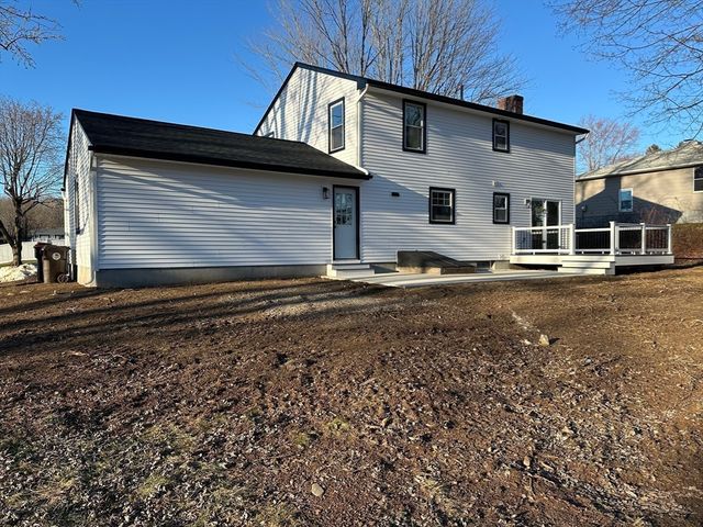 65 Hendom Drive, Agawam, MA 01001