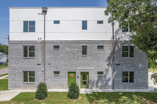 7370 Rural Avenue 303, Dallas, TX 75235