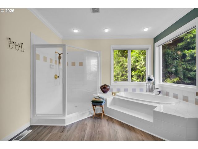12363 Se DEERFIELD Dr, Happy Valley, OR 97086