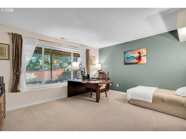 12363 Se DEERFIELD Dr, Happy Valley, OR 97086