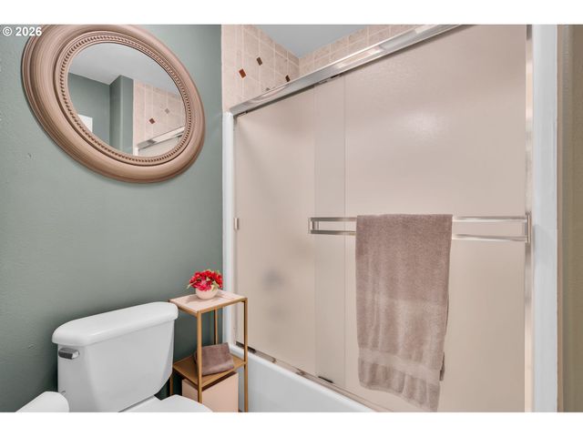 12363 Se DEERFIELD Dr, Happy Valley, OR 97086