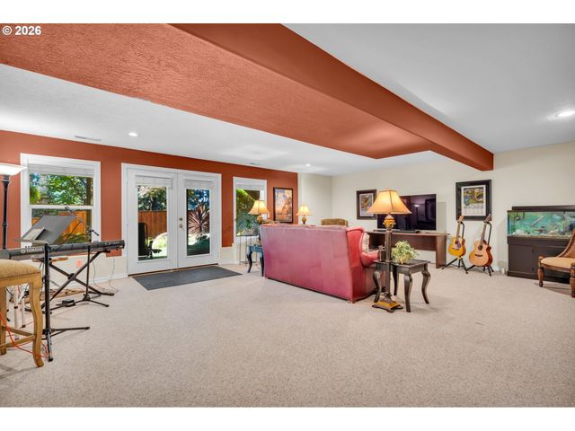 12363 Se DEERFIELD Dr, Happy Valley, OR 97086