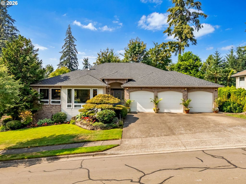 12363 Se DEERFIELD Dr, Happy Valley, OR 97086