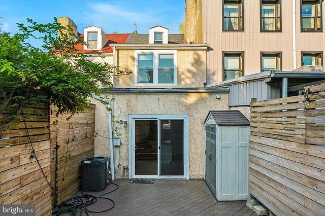 1232 CREASE ST, Philadelphia, PA 19125