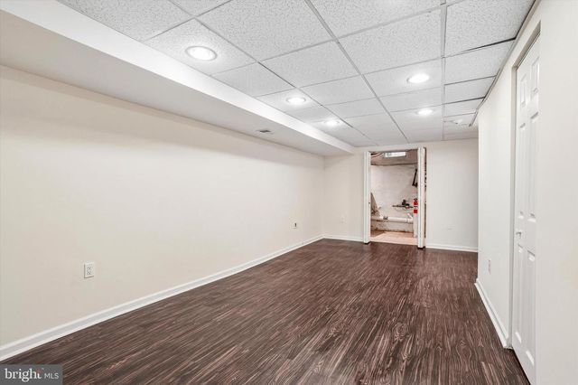 1232 CREASE ST, Philadelphia, PA 19125