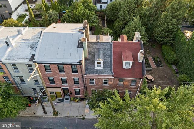 1232 CREASE ST, Philadelphia, PA 19125